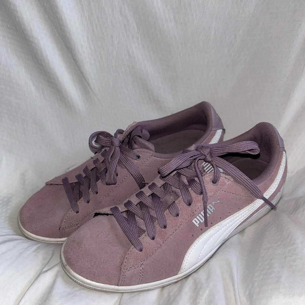 PUMA Women's 8 Dusty Purple Sneakers